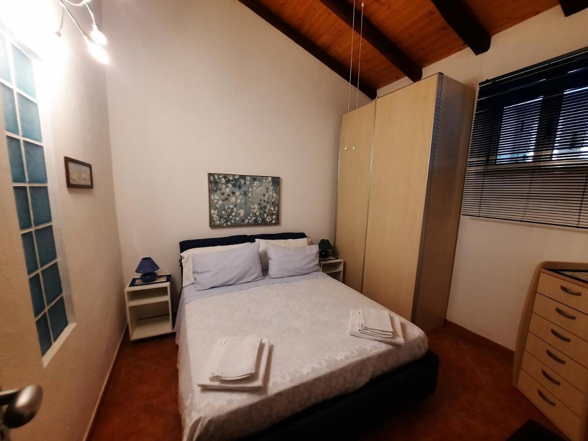 La Casa Di Marta Villa Milazzo Bagian luar foto