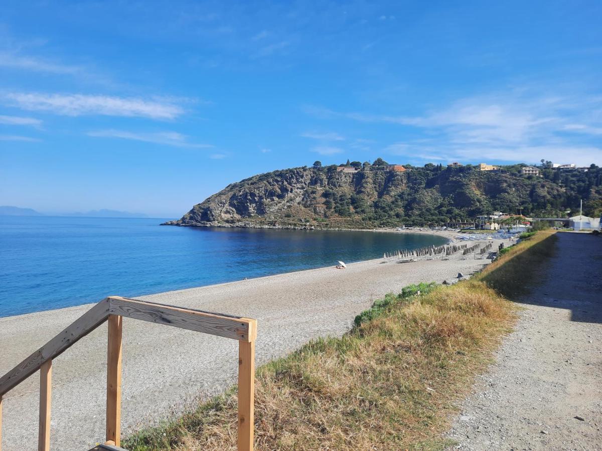 La Casa Di Marta Villa Milazzo Bagian luar foto